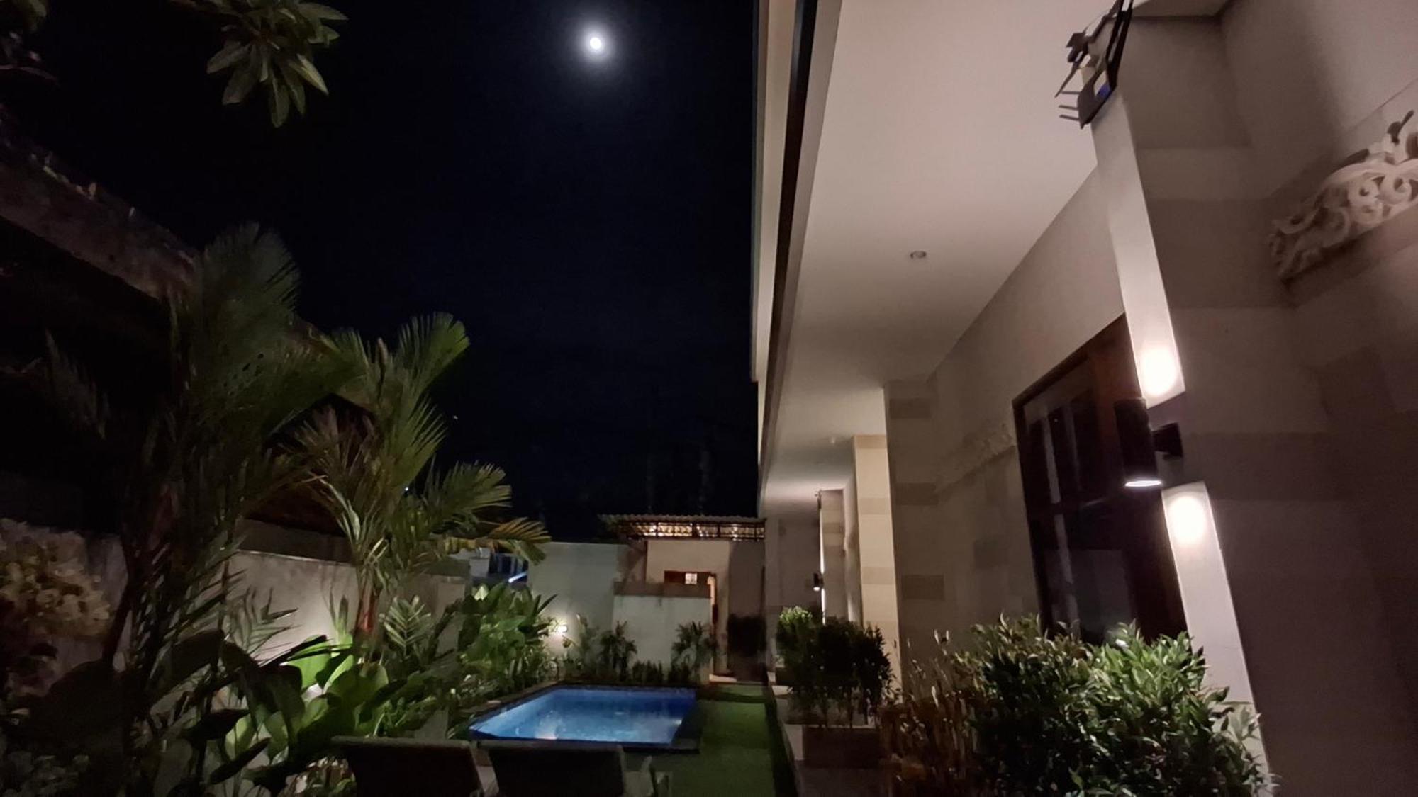 Kutus Bali Wisma tamu *